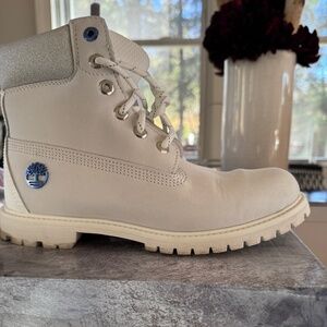 Timberland Women’s Frost Bite Limited Edition Boots